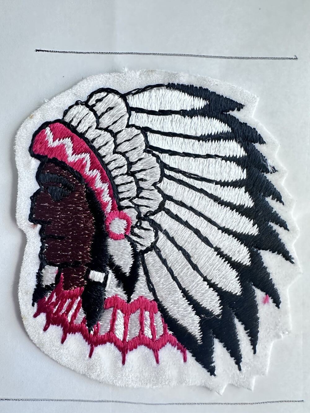 Vintage Indian chief headdress emblemed patch iron-on embroidered Fshipping P13
